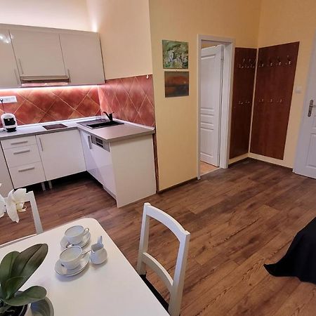 Apartman U Kolonady มาเรียอานซเกลาซนี ภายนอก รูปภาพ