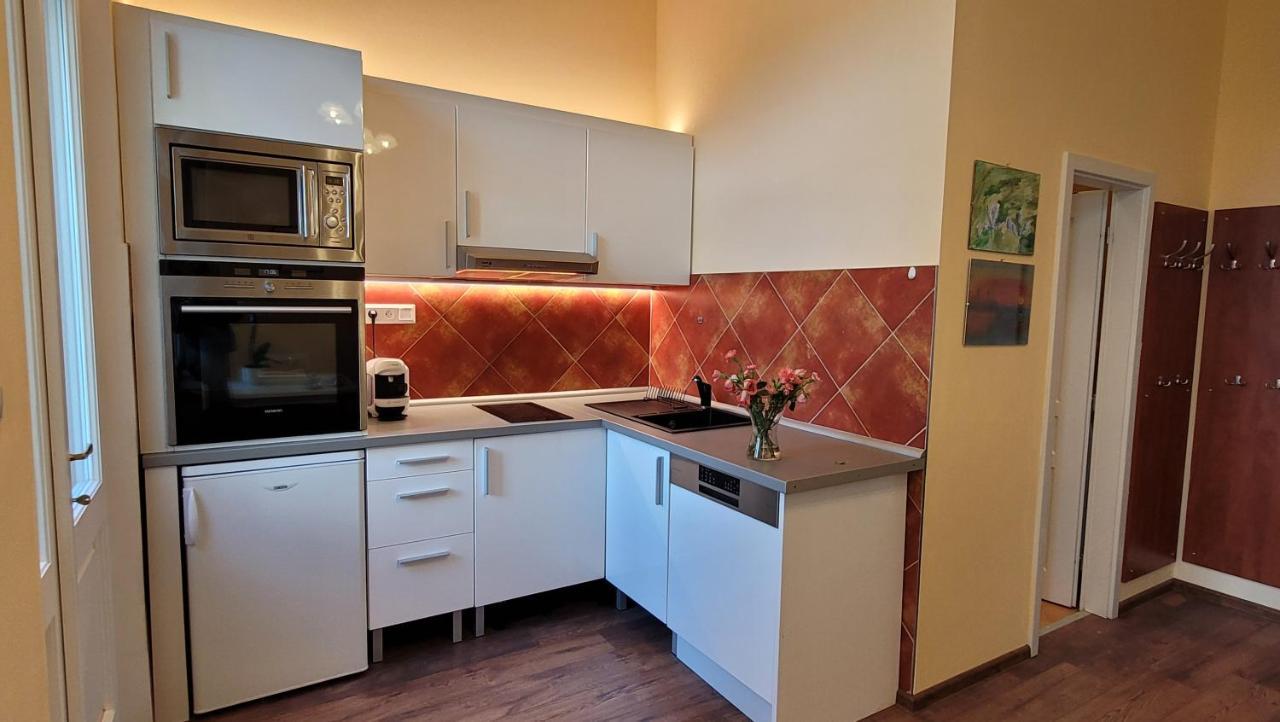 Apartman U Kolonady มาเรียอานซเกลาซนี ภายนอก รูปภาพ