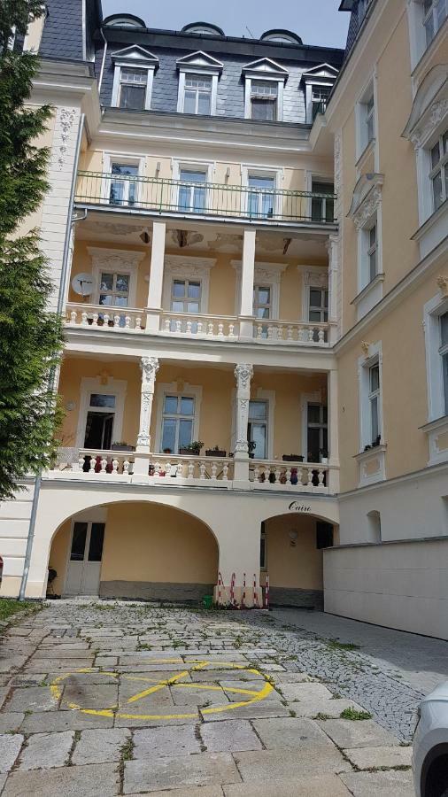 Apartman U Kolonady มาเรียอานซเกลาซนี ภายนอก รูปภาพ